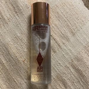 Charlotte Tilbury Airbrush Flawless Setting Spray